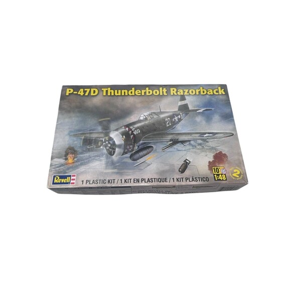 REVELL Airplane Model Kit P-47D THUNDERBOLT RAZORBACK 1:48 Scale  #85-5261 - NEW - Picture 1 of 14